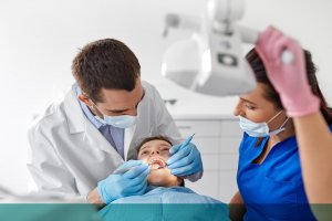 Por qué estudiar la carrera de Odontología Por qué estudiar la carrera de Odontología